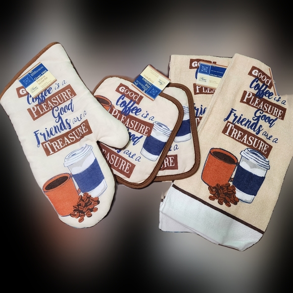 Kitchen Set of Hand Towels and Pot Holders Coffee Theme - Picture 2 of 4